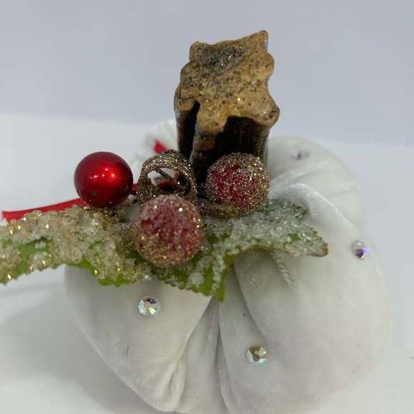 “Merry” Velvet Pumpkin  Home Decor - Picture 2 of 5